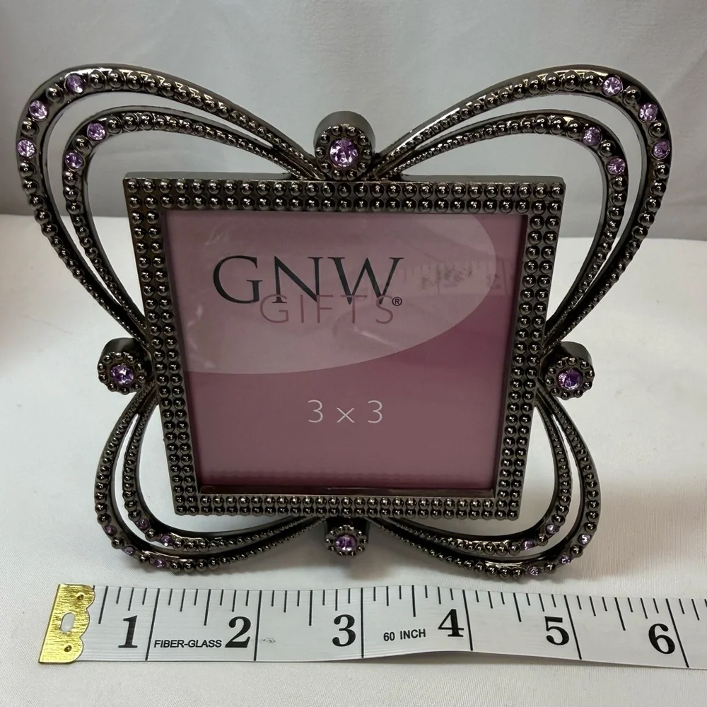 GNW Pink and Silver Decorative Beaded Gunmetal Photo Frame NWOT